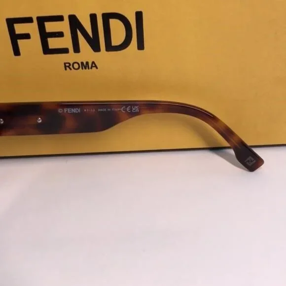 NEW Authentic Fendi FE40078I 52N Sunglasses – Havana / Green Glasses